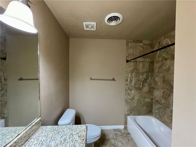 104 Annie Laurie Avenue, Springdale, AR 72764