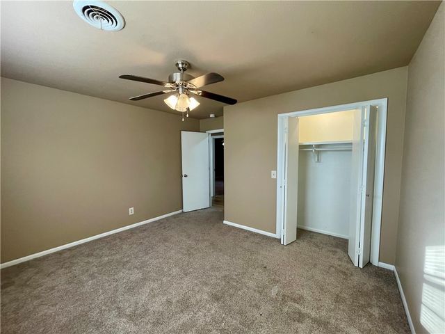 104 Annie Laurie Avenue, Springdale, AR 72764