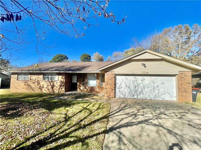 104 Annie Laurie Avenue, Springdale, AR 72764