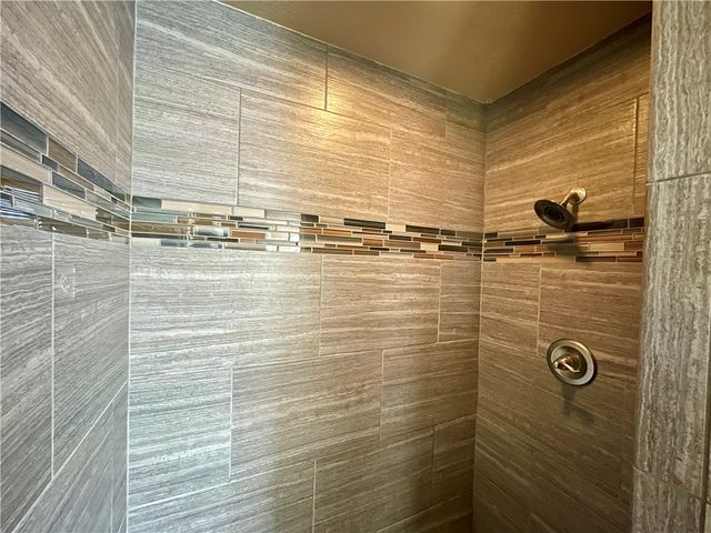 104 Annie Laurie Avenue, Springdale, AR 72764