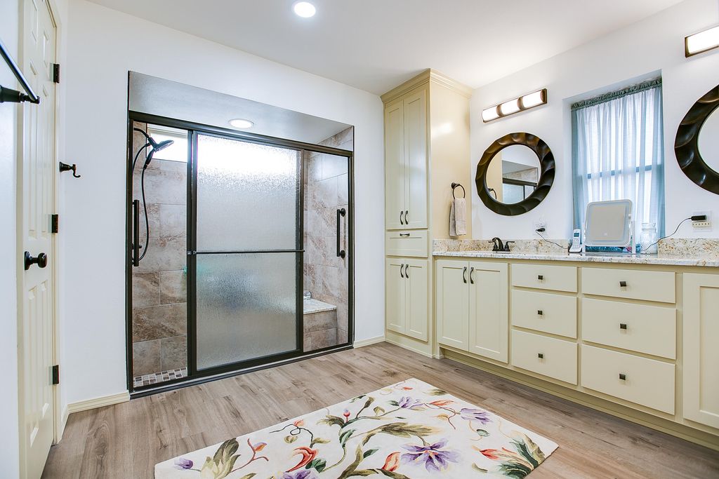 Image 16 of property listing at 3305 Clearview Drive, San Angelo, TX 76904