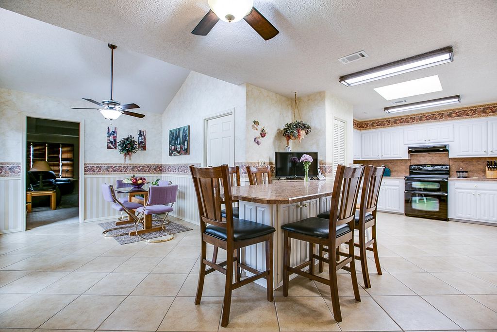 Image 57 of property listing at 3305 Clearview Drive, San Angelo, TX 76904