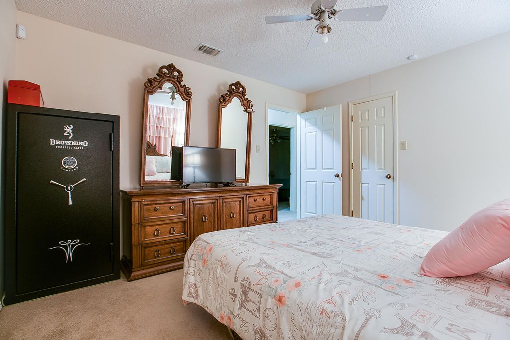 Image 75 of property listing at 3305 Clearview Drive, San Angelo, TX 76904