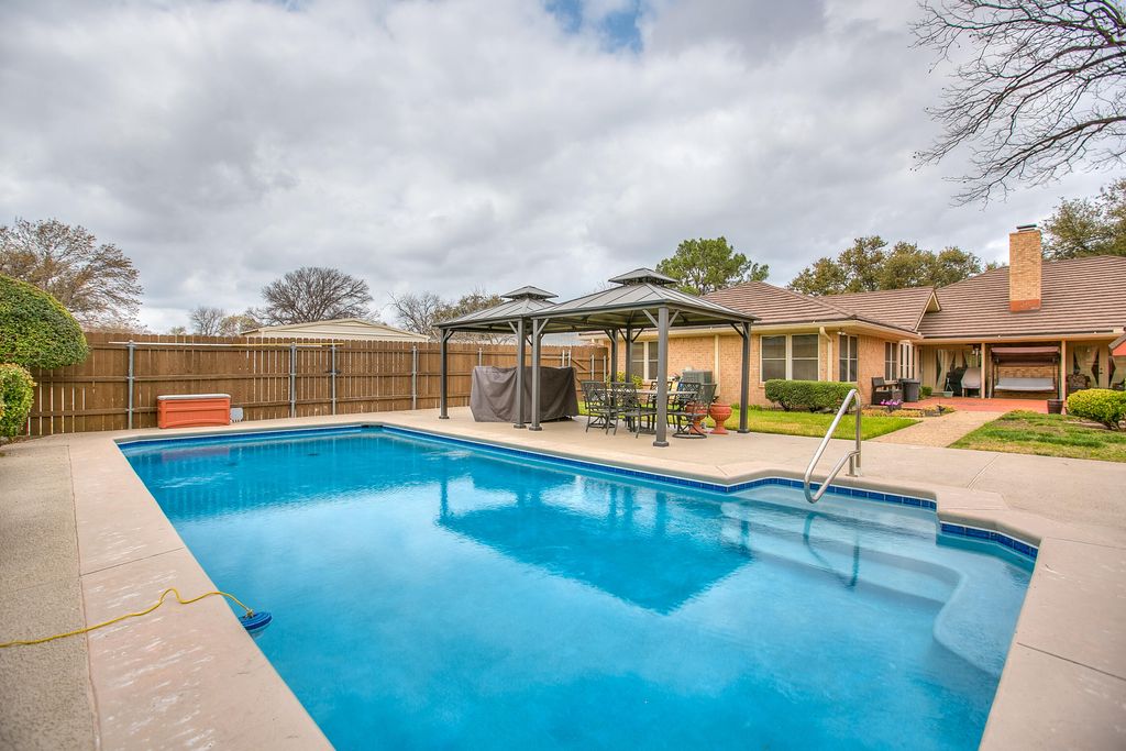 Image 93 of property listing at 3305 Clearview Drive, San Angelo, TX 76904