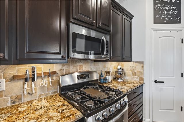 1605 Mariners Cove, College Station, TX 77845