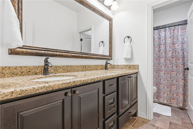 1605 Mariners Cove, College Station, TX 77845