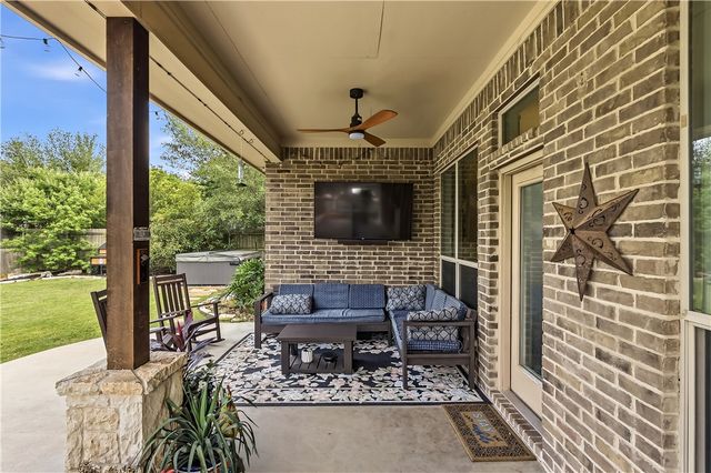 1605 Mariners Cove, College Station, TX 77845