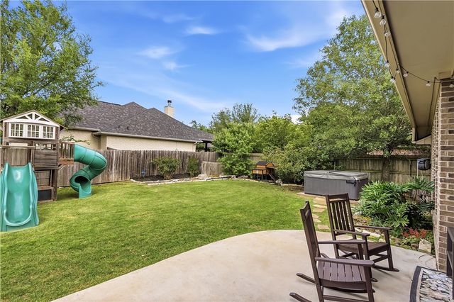 1605 Mariners Cove, College Station, TX 77845