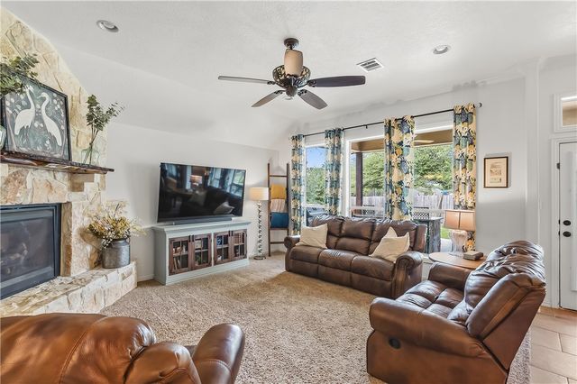 1605 Mariners Cove, College Station, TX 77845