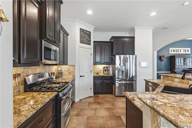1605 Mariners Cove, College Station, TX 77845