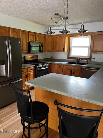 3287 E Old State Road, Guilderland, NY 12303