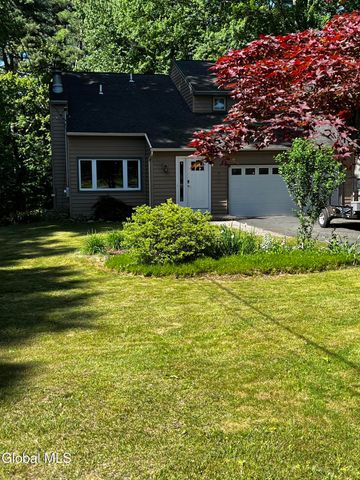 3287 E Old State Road, Guilderland, NY 12303