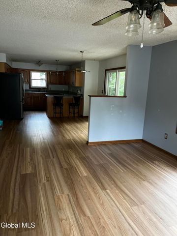 3287 E Old State Road, Guilderland, NY 12303