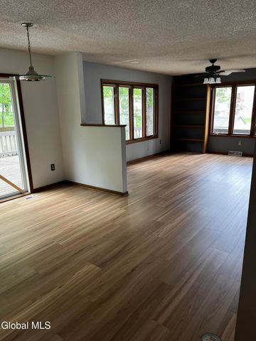 3287 E Old State Road, Guilderland, NY 12303