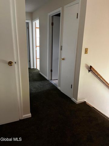 3287 E Old State Road, Guilderland, NY 12303