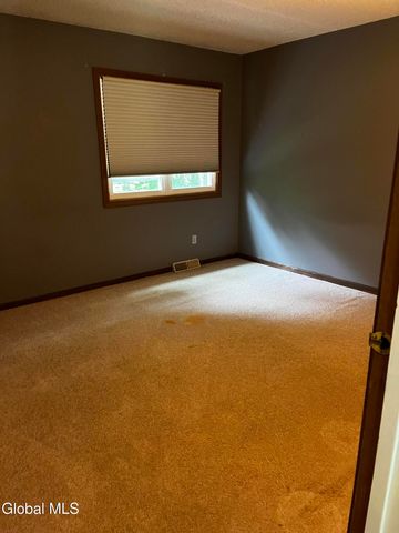 3287 E Old State Road, Guilderland, NY 12303