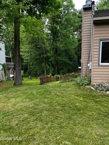 3287 E Old State Road, Guilderland, NY 12303