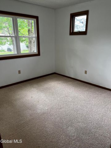 3287 E Old State Road, Guilderland, NY 12303