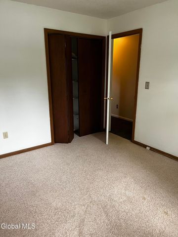 3287 E Old State Road, Guilderland, NY 12303
