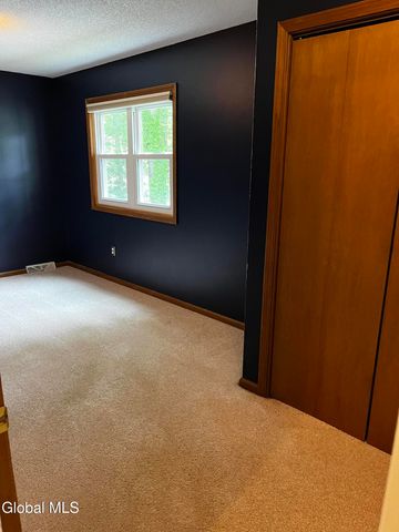 3287 E Old State Road, Guilderland, NY 12303
