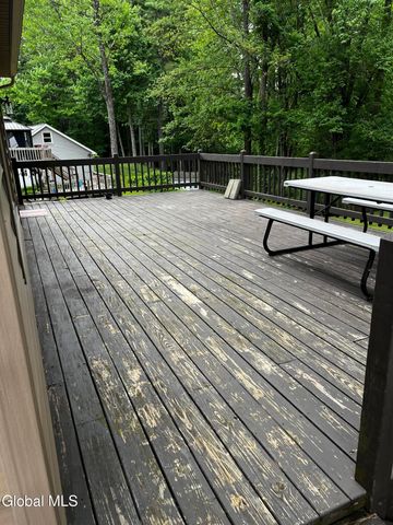 3287 E Old State Road, Guilderland, NY 12303