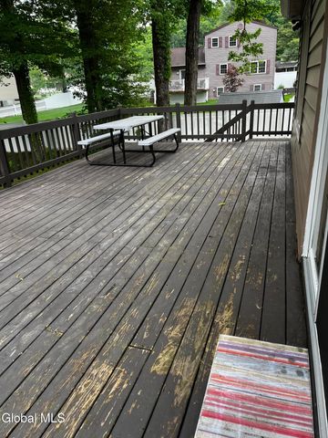3287 E Old State Road, Guilderland, NY 12303