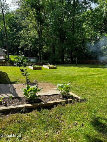 3287 E Old State Road, Guilderland, NY 12303