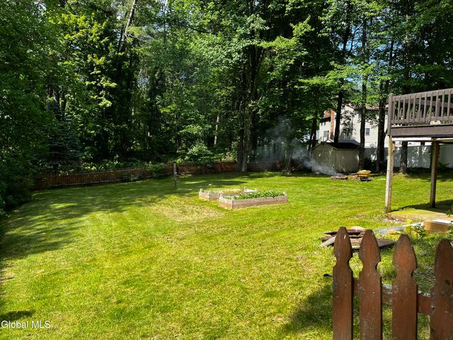 3287 E Old State Road, Guilderland, NY 12303