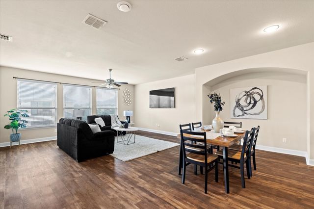 2660 Venice Drive 5, Grand Prairie, TX 75054
