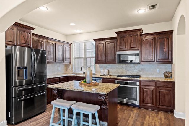 2660 Venice Drive 5, Grand Prairie, TX 75054