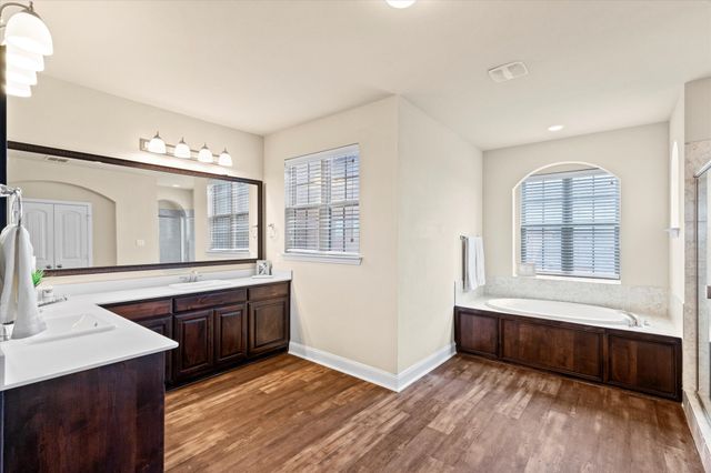 2660 Venice Drive 5, Grand Prairie, TX 75054