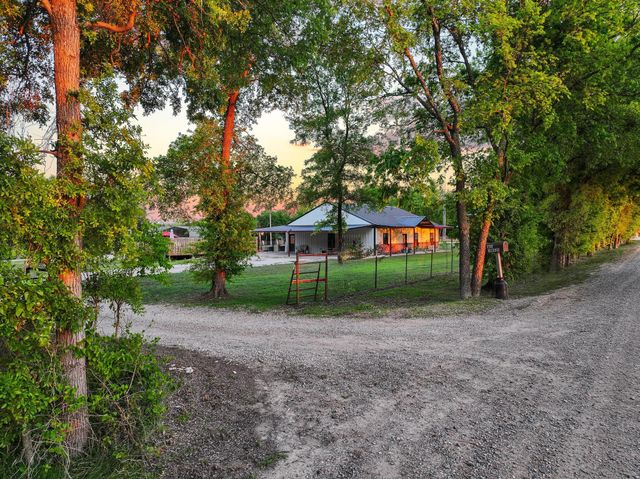 245 County Road 4921, Leonard, TX 75452