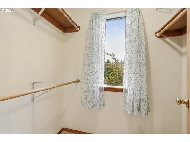 17709 Sw JANELL Ct, Beaverton, OR 97003