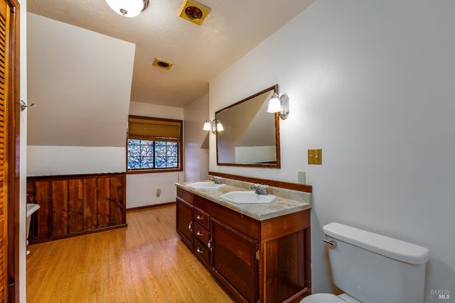 1096 W Standley St, Ukiah, CA 95482