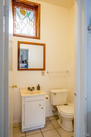 1096 W Standley St, Ukiah, CA 95482