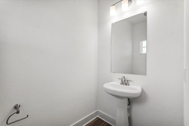 7912 Ella Lee LN, Austin, TX 78744