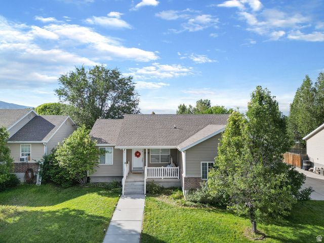 2048 E JUNIPER DR, Eagle Mountain, UT 84005