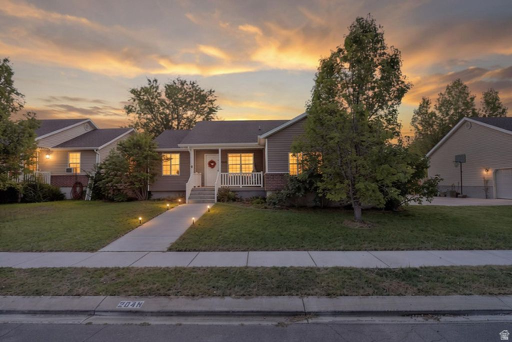 2048 E JUNIPER DR, Eagle Mountain, UT 84005 — exterior