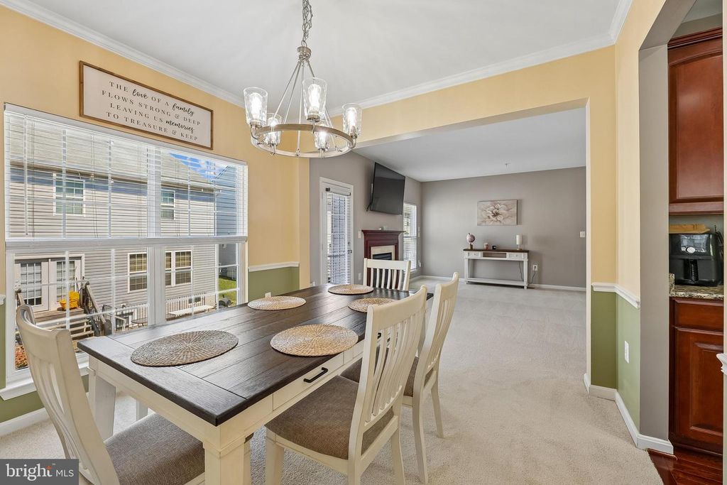 Image 10 of property listing at 15628 CHADSEY LN, Brandywine, MD 20613