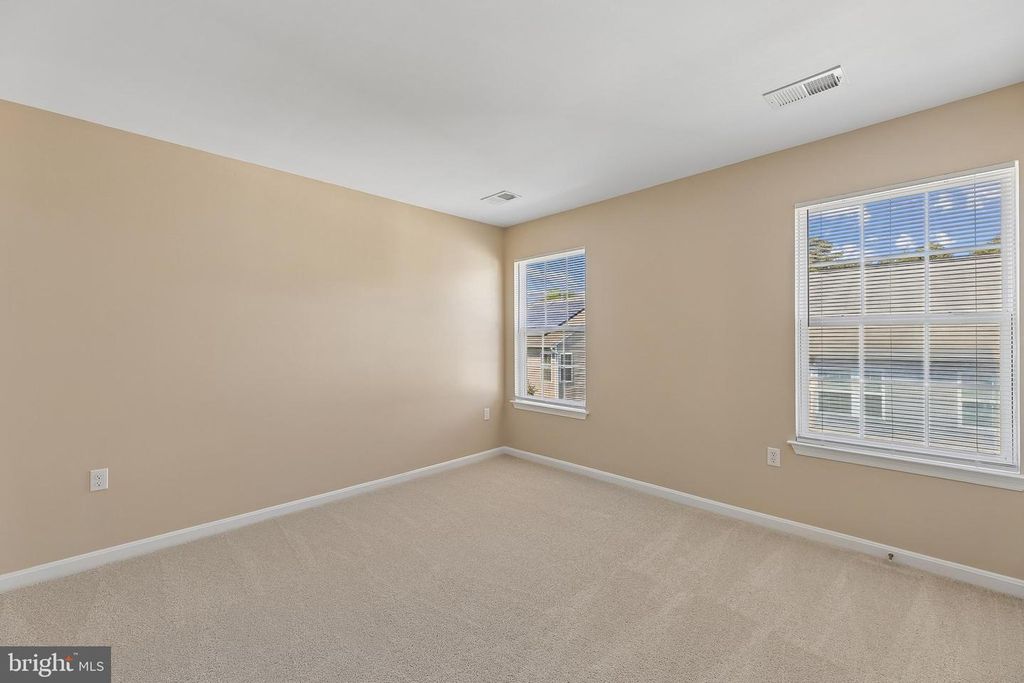 Image 25 of property listing at 15628 CHADSEY LN, Brandywine, MD 20613