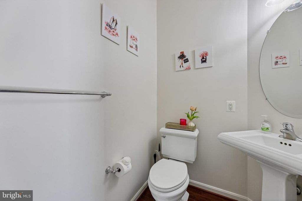 Image 6 of property listing at 15628 CHADSEY LN, Brandywine, MD 20613