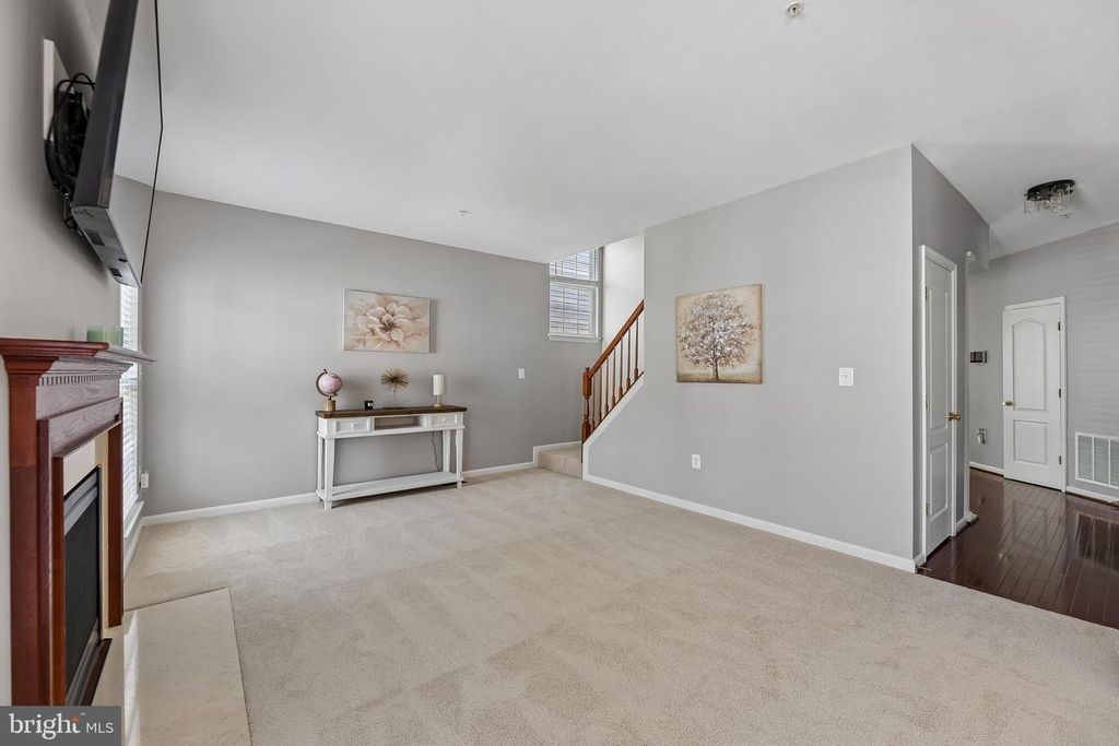 Image 9 of property listing at 15628 CHADSEY LN, Brandywine, MD 20613