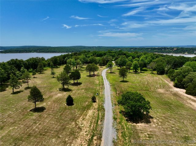 21 Kathy Lane, Eufaula, OK 74432