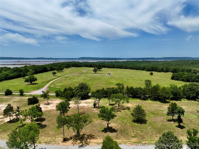 21 Kathy Lane, Eufaula, OK 74432