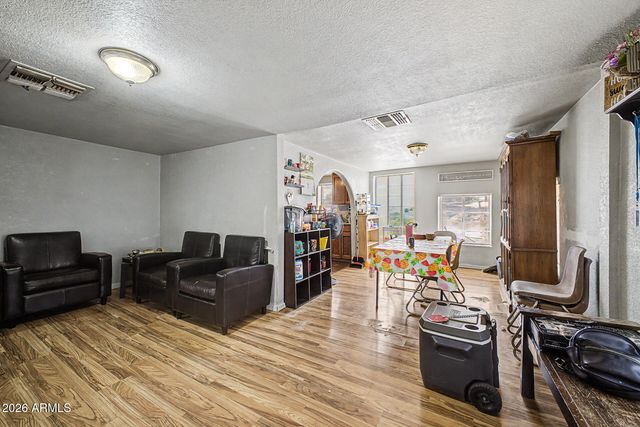 4107 S 6TH Avenue, Phoenix, AZ 85041