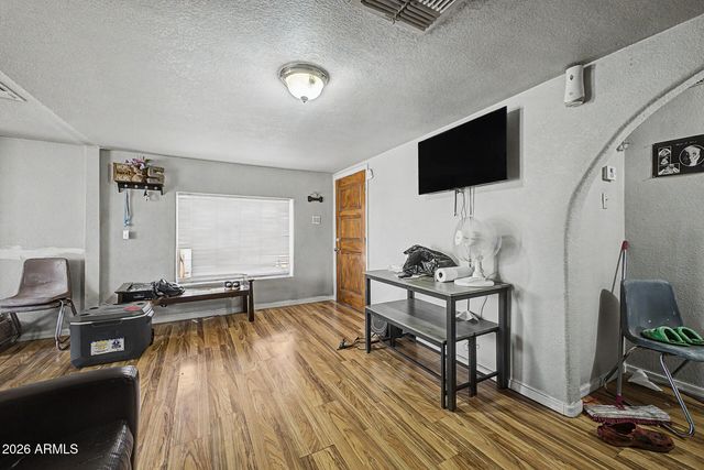 4107 S 6TH Avenue, Phoenix, AZ 85041