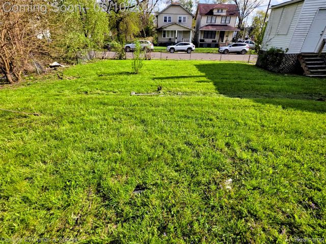 18402 Revere St, Detroit, MI 48234