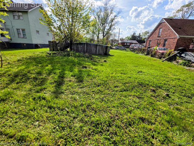 18402 Revere St, Detroit, MI 48234