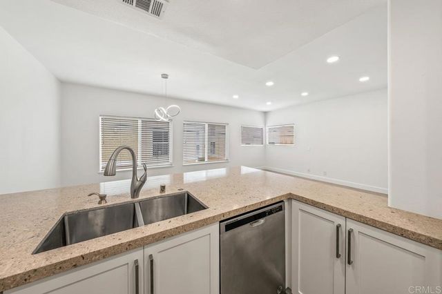 919 Agate Street 3, San Diego, CA 92109
