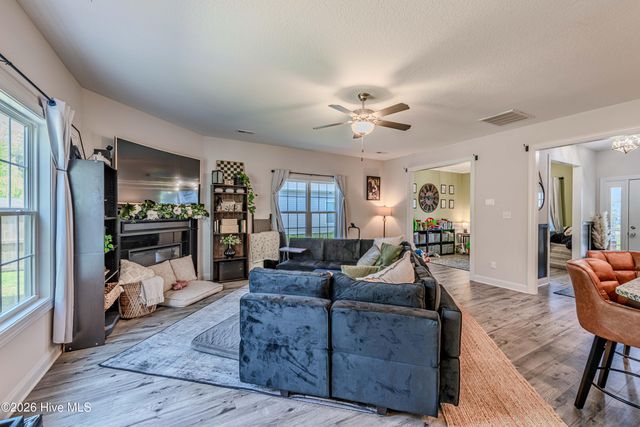 464 Water Wagon Trail, Jacksonville, NC 28546